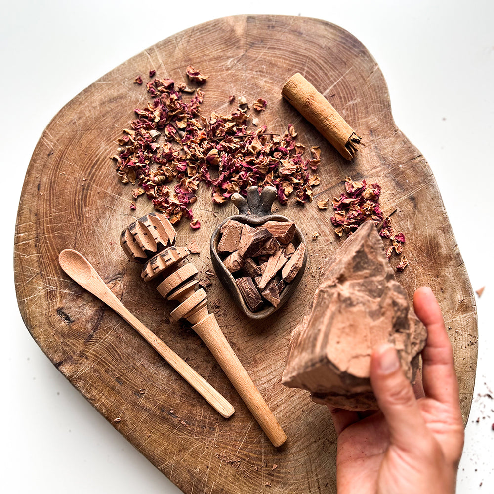 Cacao and creativity. Rituals for artistis, a workshop with CreativeIngrid. London Art Workshops.